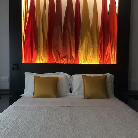Via Roma 25 Bed & Breakfast