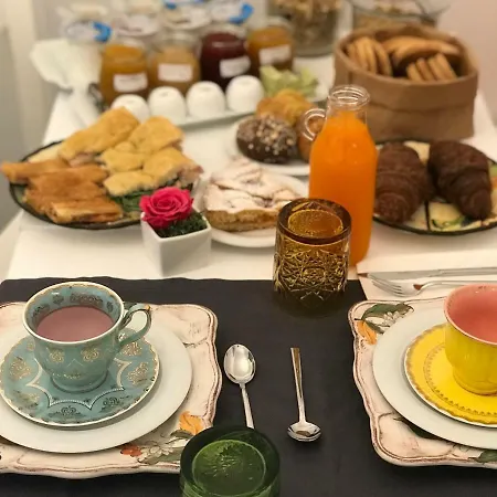 Via Roma 25 Bed & Breakfast 3*